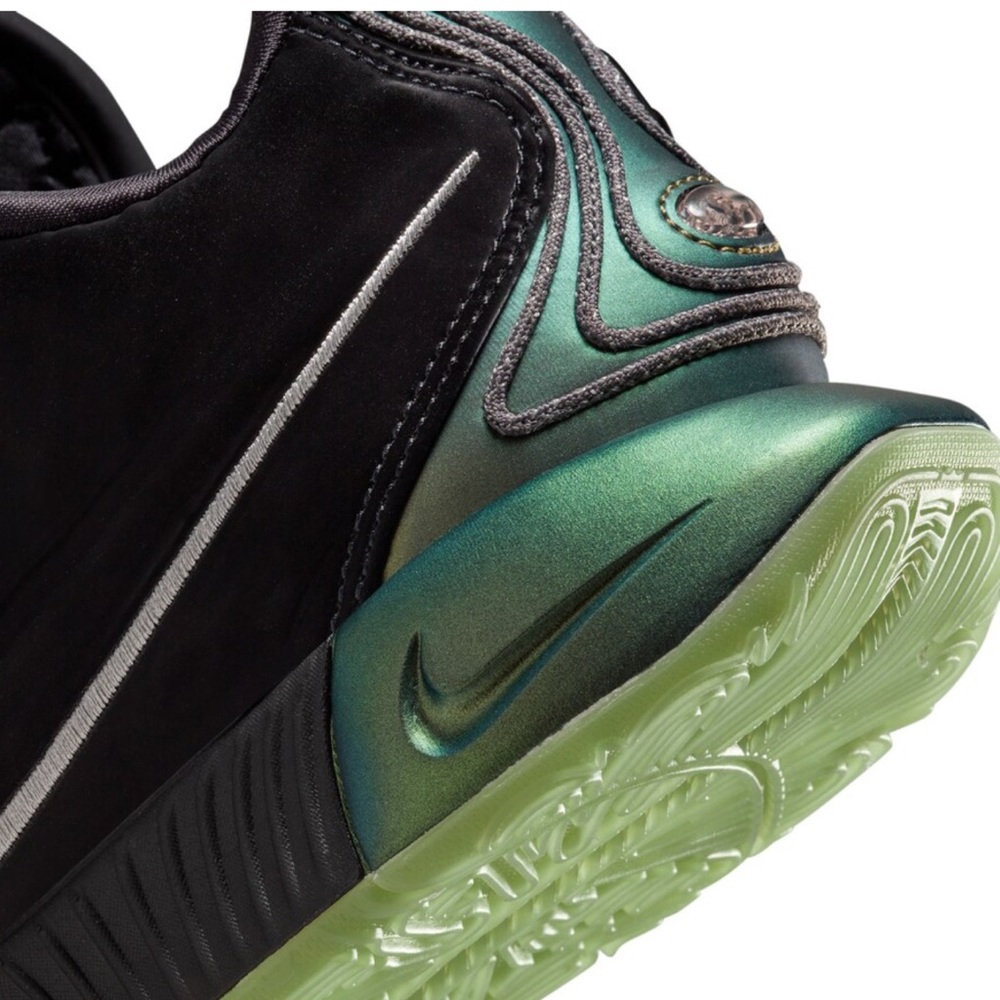 ✨ NIKE ✨ LIKE NEW LeBron XXI 21 Tahitian Air Zoom Basketball Sneakers Sz 4Y $160 - Picture 4 of 17